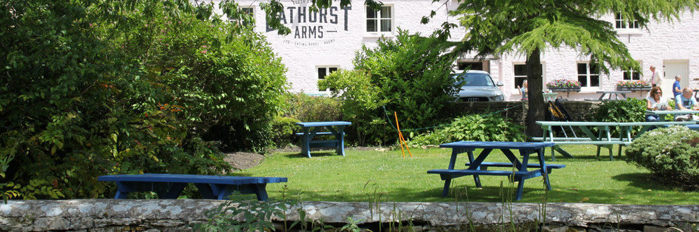 The Bathurst Arms Cirencester Exterior photo